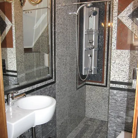 Zrinyi Haz Apartment