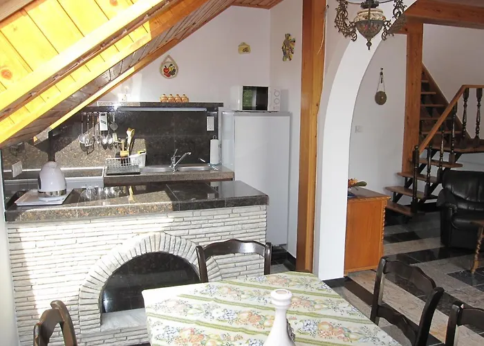 Zrinyi Haz * Szántód